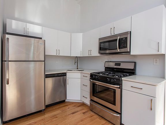 5th image of 1629 Wallace St #1F