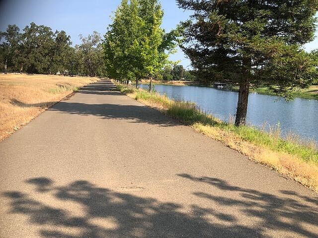 2nd image of 3 Southwood Lake Dr