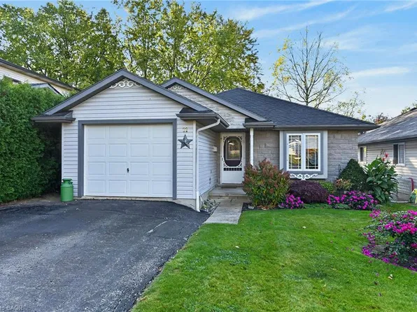 11 Barton St, Haldimand County, ON N0A 1E0