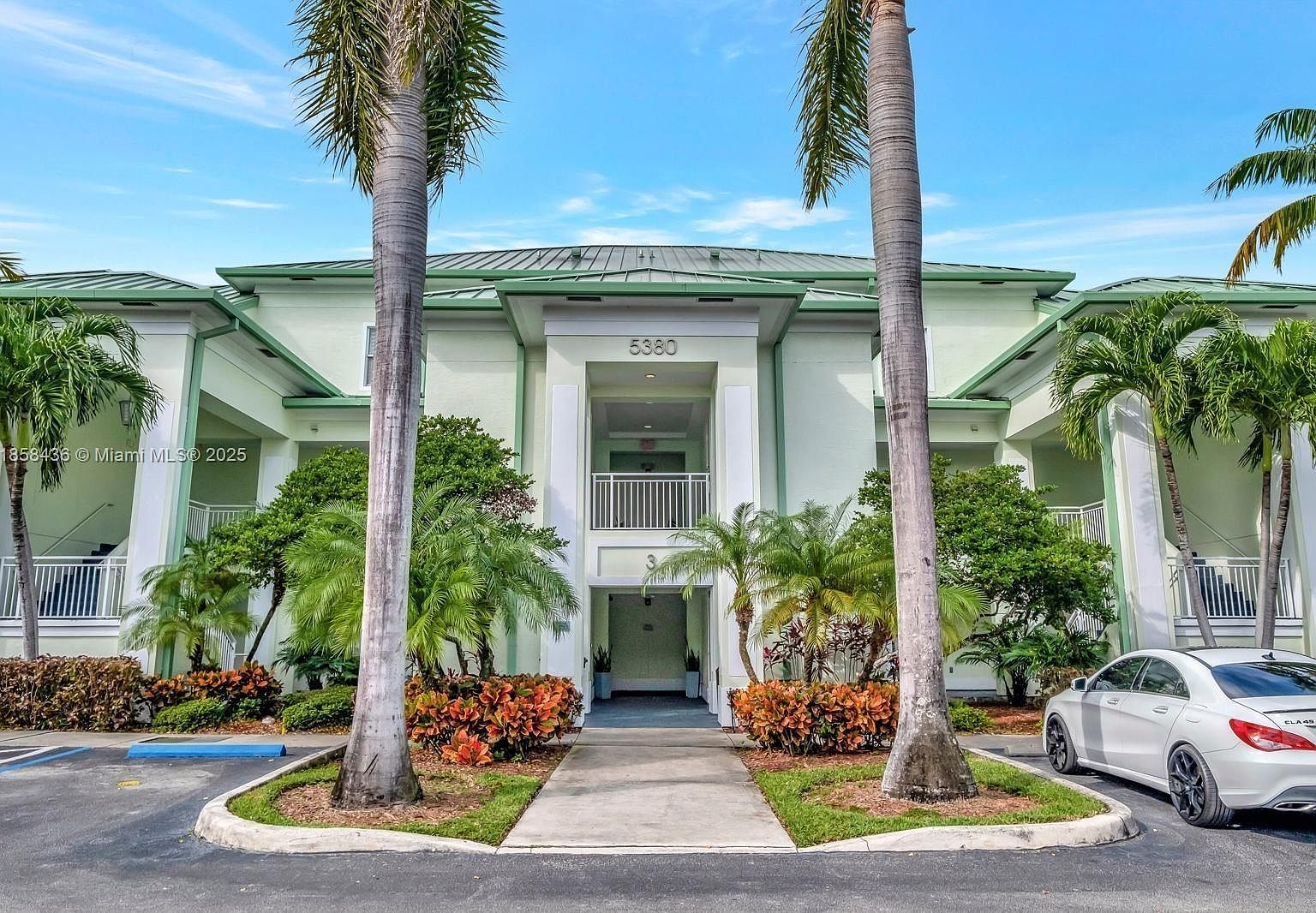 5300 NW 87th Ave #914