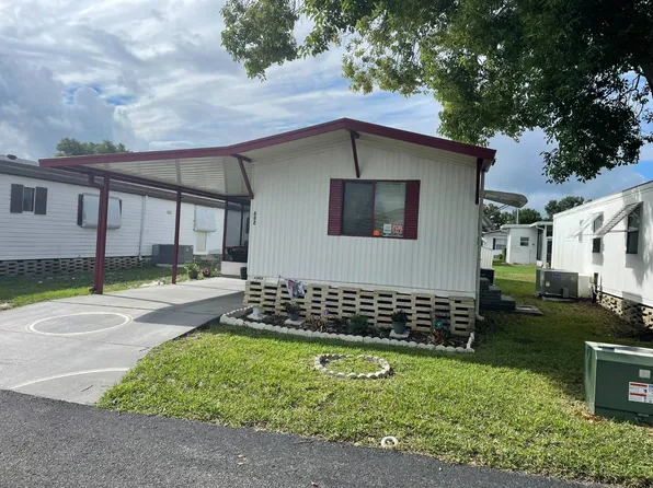 682 Lake Henry Ln #682, Winter Haven, FL 33881