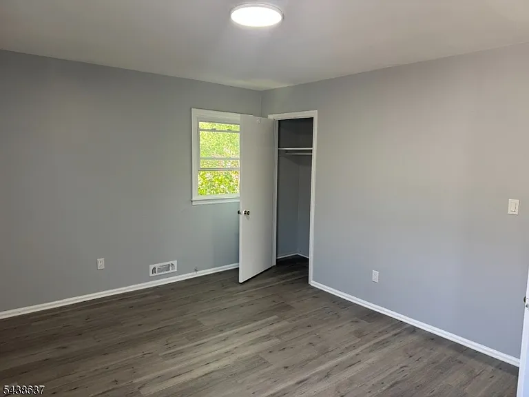 10 Evelyn Ct — Photo 8
