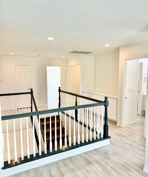 1562 Cheshire Dr — Photo 37