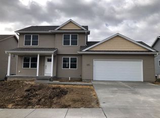 409 Meadow Brook Ln, Colona, IL 61241