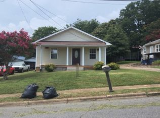 410 E 2nd St, Newton, NC 28658