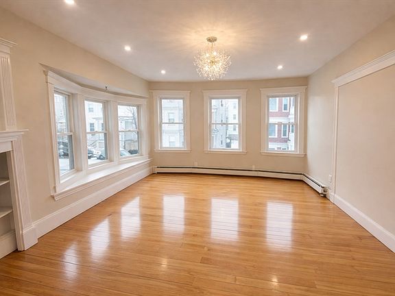 4th image of 40 Alpha Rd #2