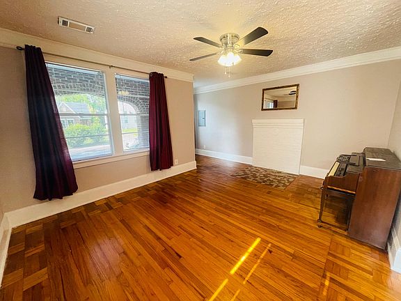 3rd image of 814 Terrace Ave Al 814