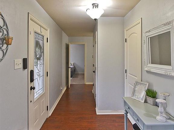 4th image of 1517 Hursh Ave