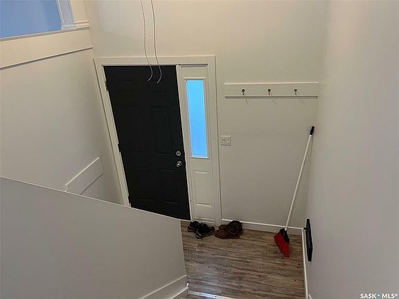 2nd image of 10919 Scott Dr
