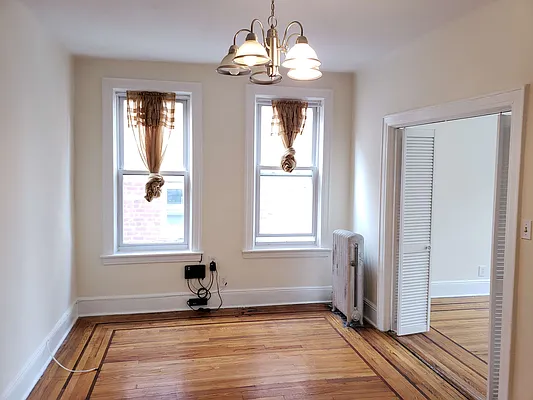 Rented by Astoria Realty | media 16