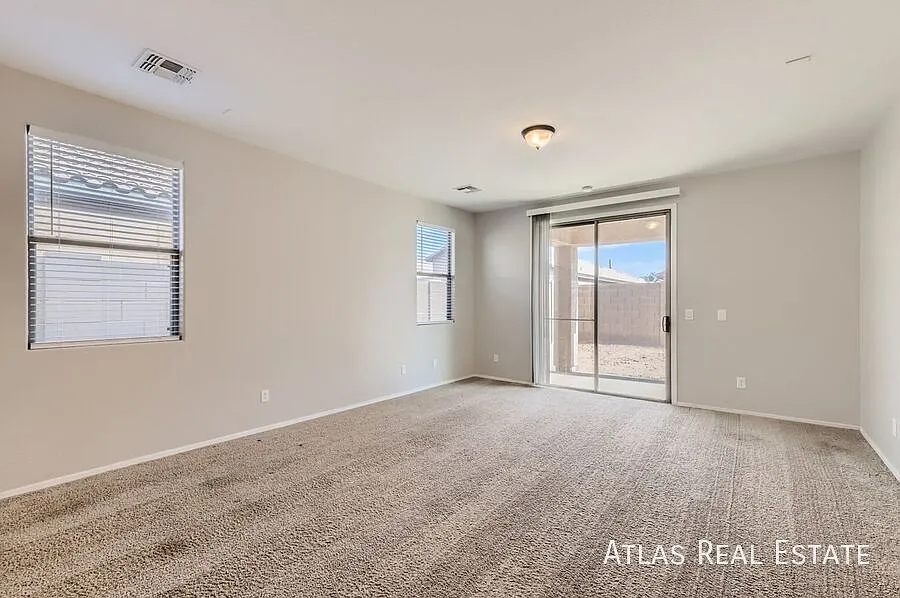3 Bed 2 Bath Smart Enabled Home - Granite Counters & Stainless Steel Appliances - Self Tours - Av... — Photo 3
