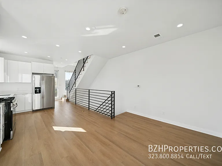 4525 Saint Elmo Dr #4523A — Photo 12