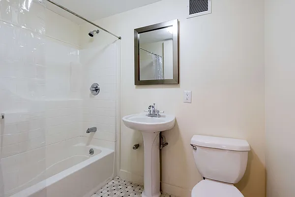 Rented by Compass | media 15