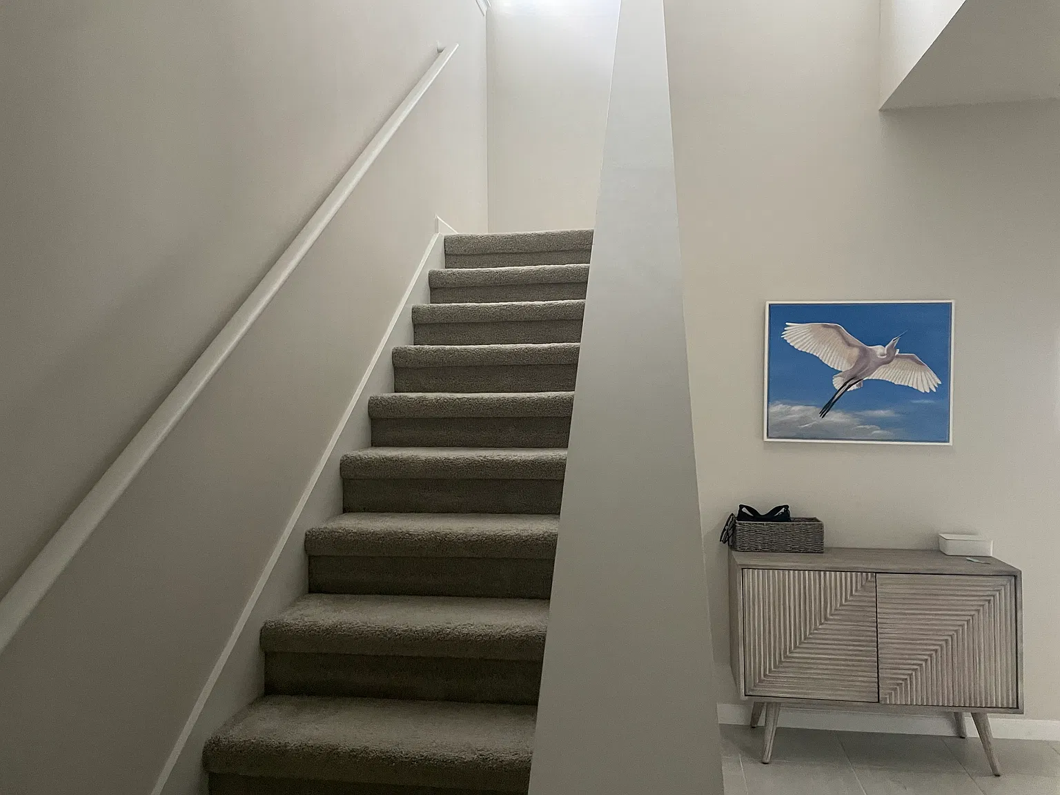 4 bed, 2.5 bath, 2370 sqft, $3,200 — Photo 2