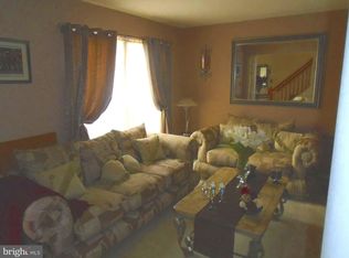 34 Madison Ln, Sicklerville, NJ 08081