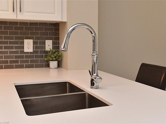 5th image of 5317 Upper Middle Rd #231