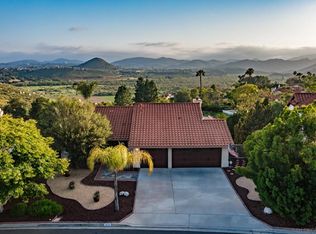 3923 Monument Pl, Escondido, CA 92025