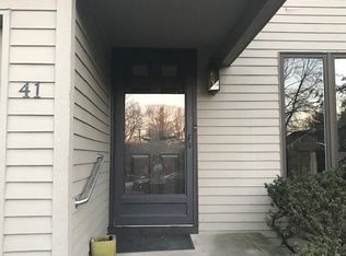 41 Minnisink Dr, Roseland, NJ 07068