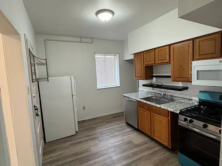 335 Boggs Ave #1 — Photo 2