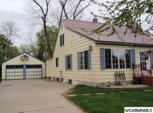 313 S Armstrong Ave, Litchfield, MN 55355
