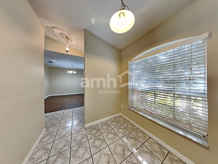 1051 Timber Trace Dr — Photo 10