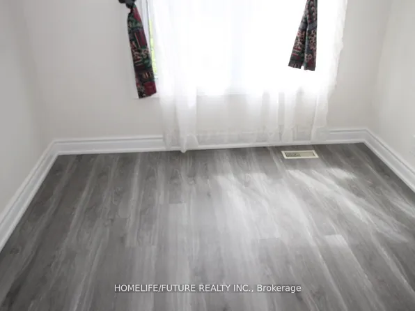 53 Dennett Dr, Toronto, ON M1S 2E8