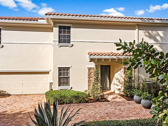 4th image of 7683 Old Thyme Court #8C