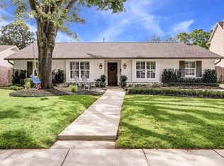 6127 Meadow Lake Ln, Houston, TX 77057