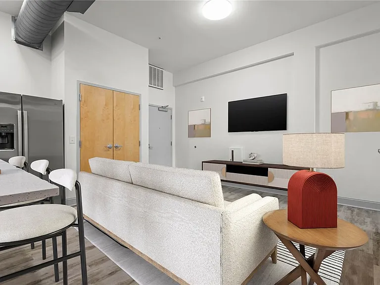 105 Main St #2 — Photo 26