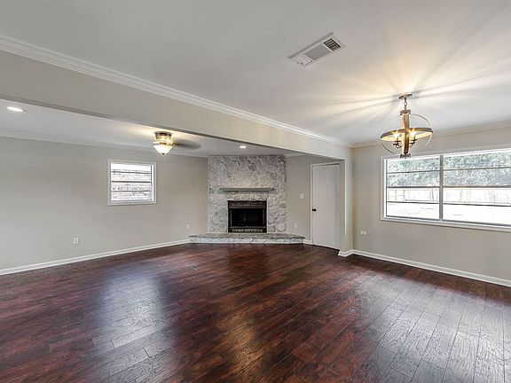5th image of 317 Cascade Dr