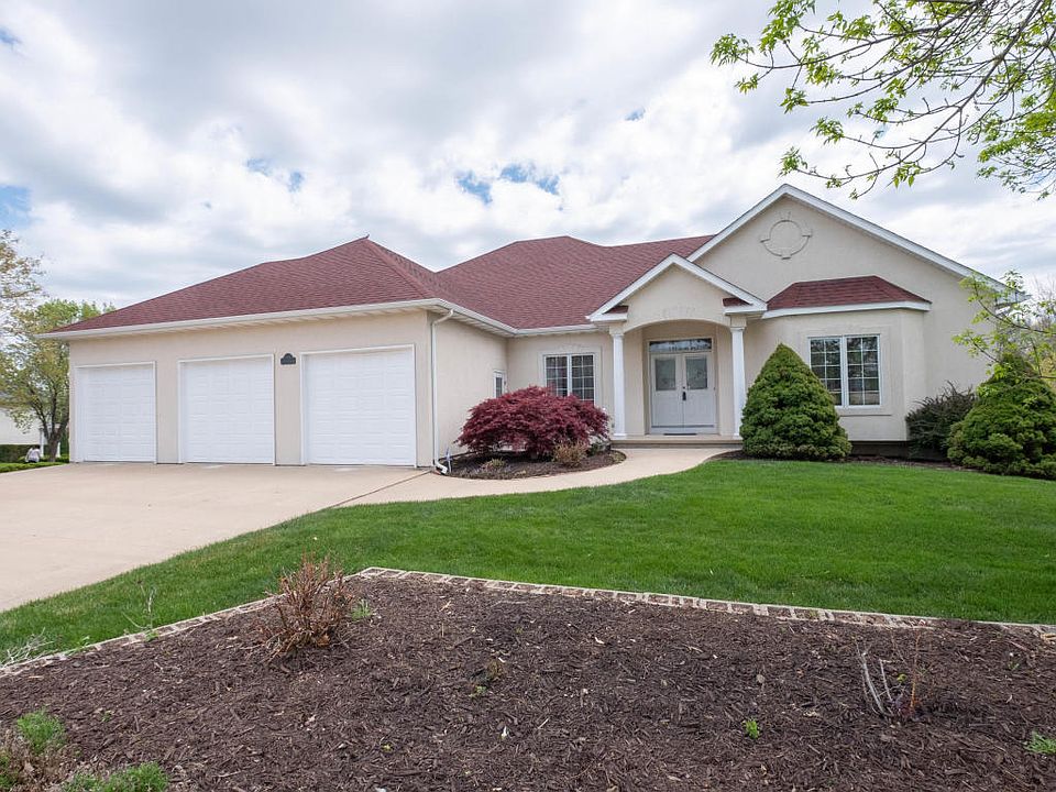 2nd image of 2908 Chinaberry Dr