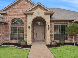 220 Oak Hill Dr, Trophy Club, TX 76262