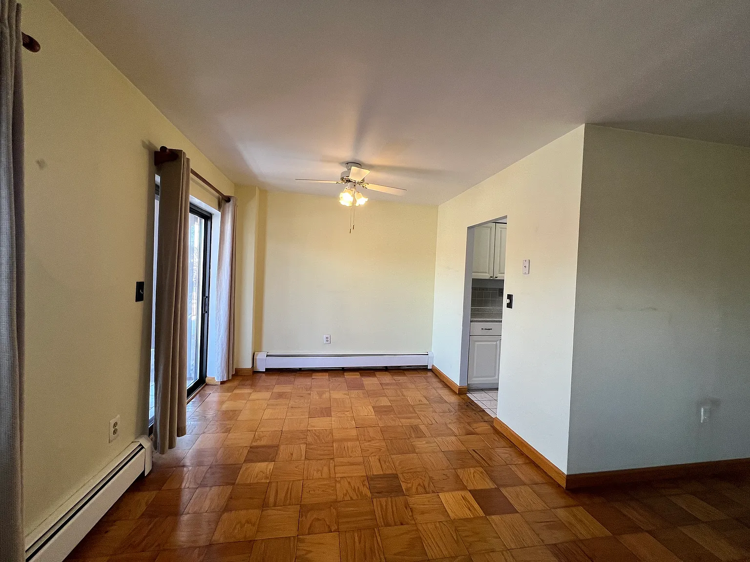 1 bed, 760 sqft, $2,300 — Photo 3