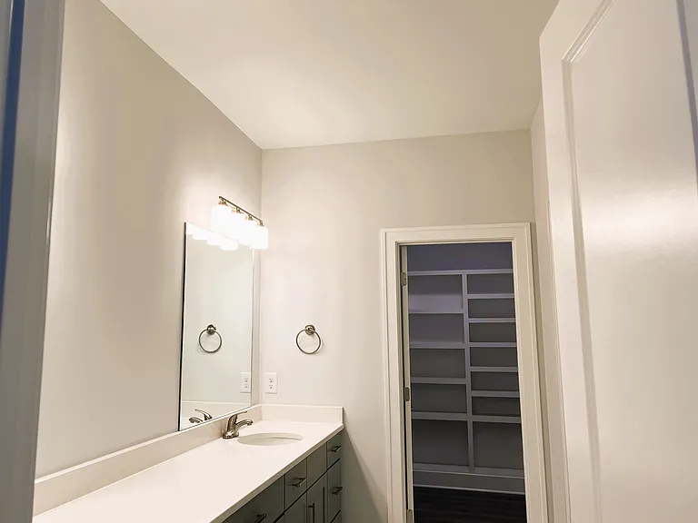 1516 Jones Ave — Photo 12