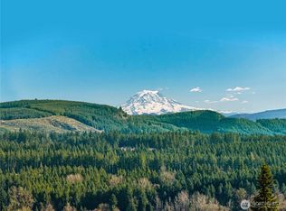 211 Dax Spur, Castle Rock, WA 98611