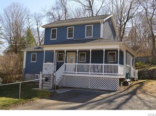 22 Lawrence Dr, Patterson, NY 12563