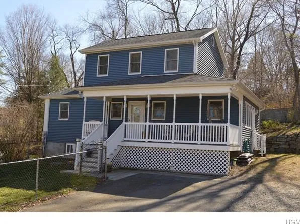 22 Lawrence Dr, Patterson, NY 12563