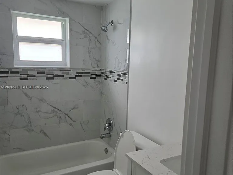 3421 NE 5th Ave #C — Photo 9