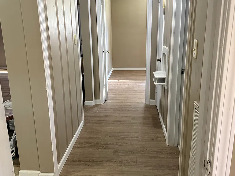 125 Hurt Ave W — Photo 19
