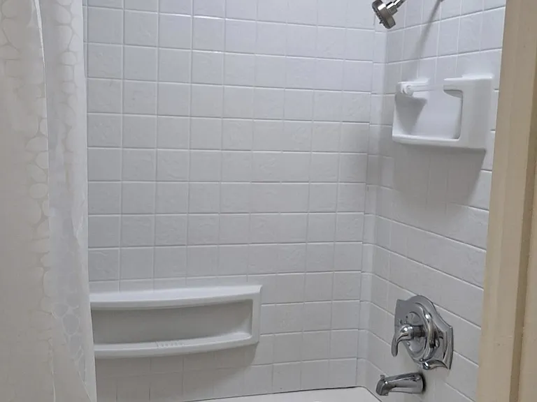 756 S Oak St #I — Photo 4