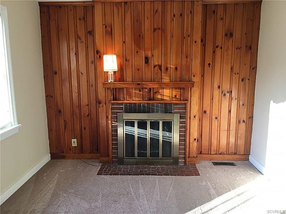 3rd image of 130 N Oak Ave