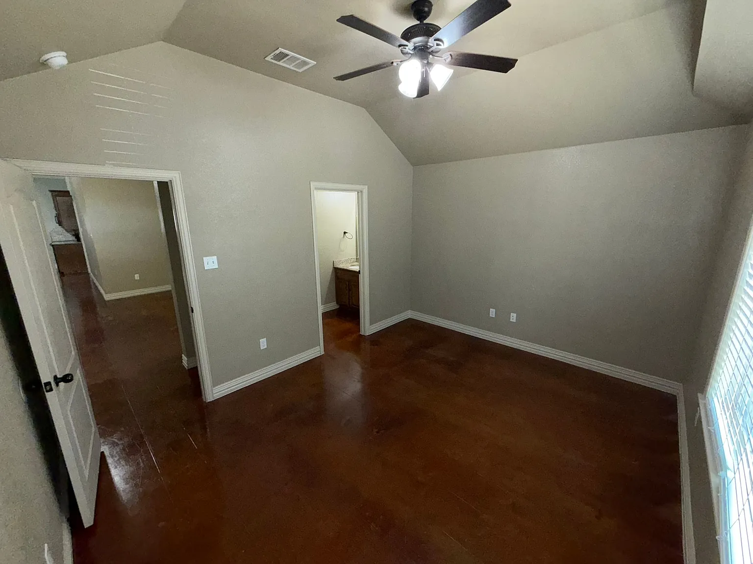 704 Ferrara Circle — Photo 4