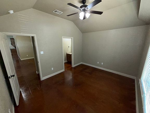 4th image of 704 Ferrara Cir Unit A