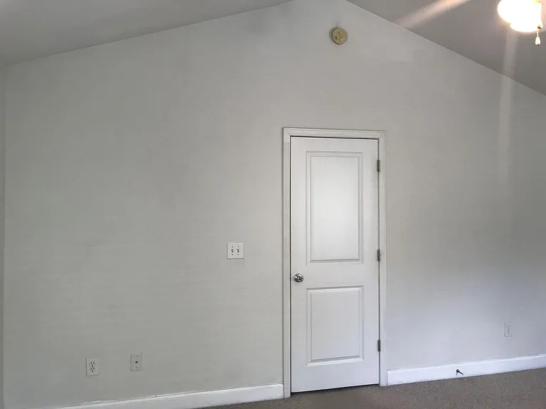 129 S Palm Dr — Photo 21