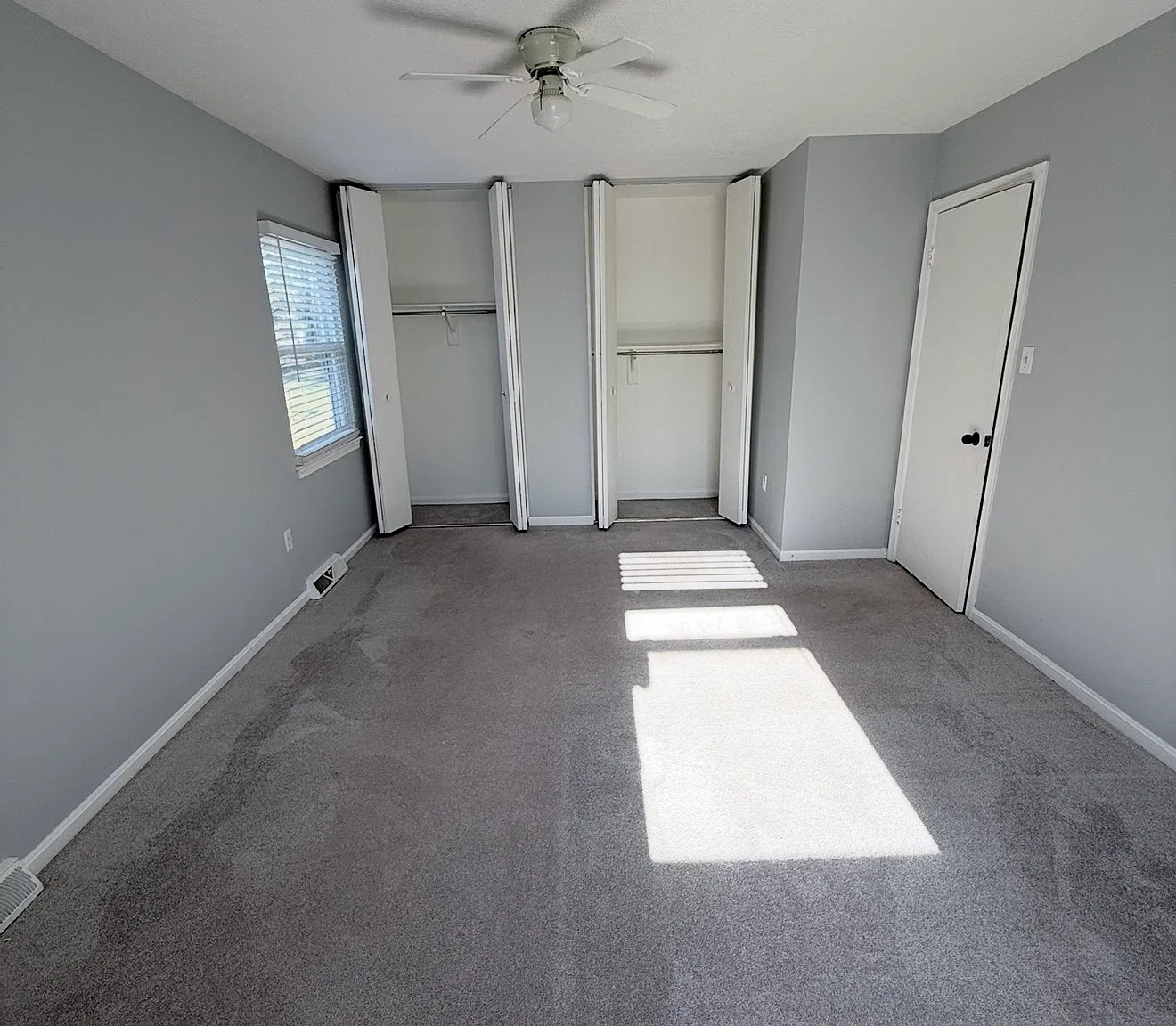 3 bed, 1.5 bath, 1240 sqft, $1,800 — Photo 3