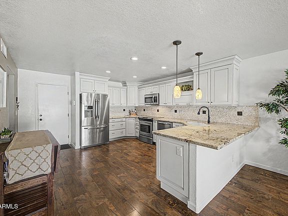 3rd image of 6712 W MCRAE Way
