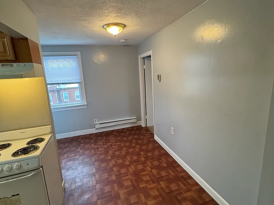 64 Highland Ave #C-1