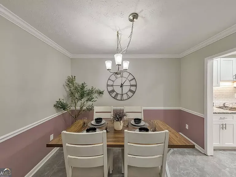 906 Augusta Dr SE #2 — Photo 6
