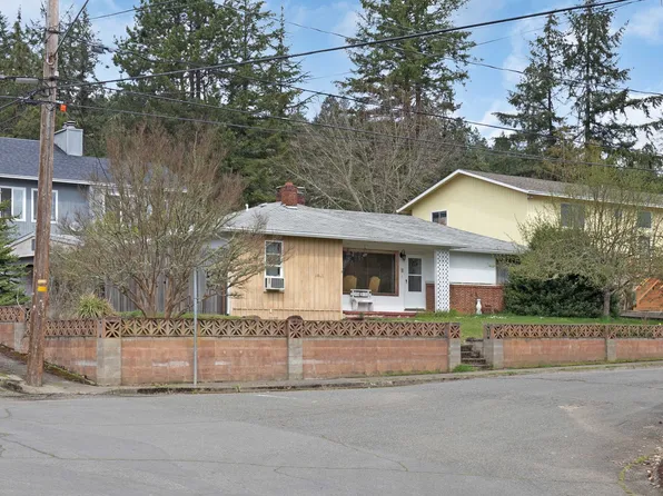 1011 E 4th Ave, Sutherlin, OR 97479