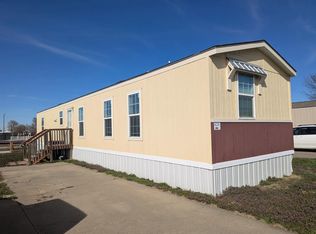 1010 Reservation Rd #A24, Hays, KS 67601